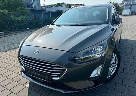 Ford Focus Turnier Cool & Connect NAVI*MTL*LED*PDC*E6