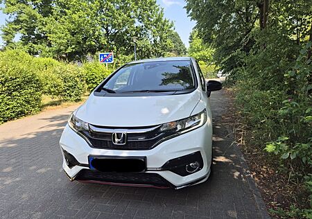 Honda Jazz 1.5 i-VTEC Dynamic CVT (GK)