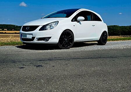 Opel Corsa 1.2 Twinport Color Edition