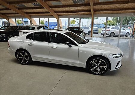 Volvo S60 Lim. Ultimate Dark mild Hybrid