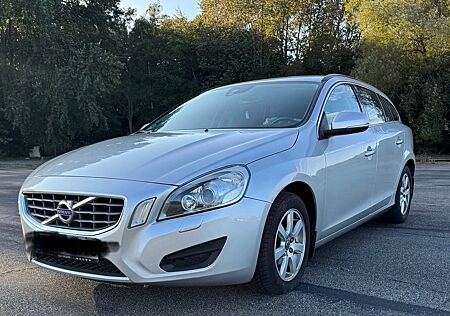 Volvo V60 Geartronic Momentum 12/2013 Automatik Diesel