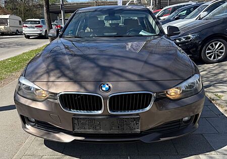 BMW 318 3 Lim. d Navi PDCAutomatik
