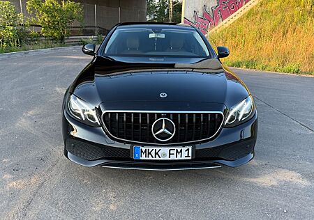 Mercedes-Benz E 220 d Autom. - Top gepflegtes Fahrzeug