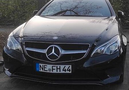Mercedes-Benz E 250 Coupé Autom. -
