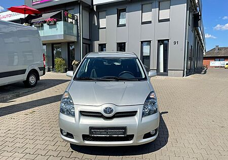 Toyota Corolla Verso 2.2 D-CAT Sol 177PS 7-Sitze