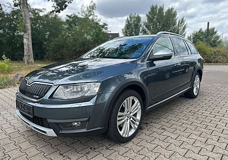 Skoda Octavia Combi Scout 4x4*PANORAMA*1 HAND*