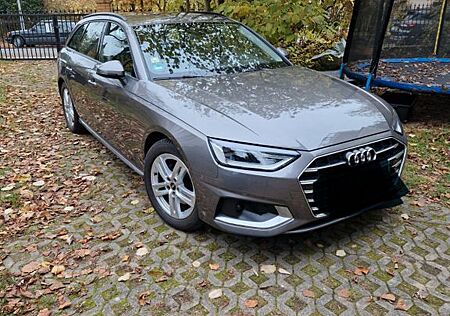 Audi A4 35 TFSI Avant -