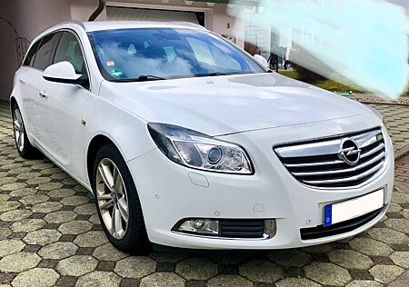 Opel Insignia ST 2.0 CTDI, AHK, Alu, Klima, OPC Line