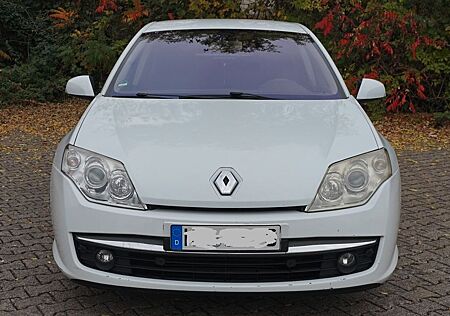 Renault Laguna Dynamique 2.0 dCi FAP 110kW Dynamique