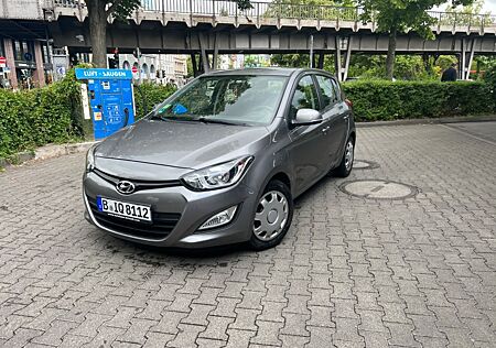 Hyundai i20 1.4 Style Automatik Style
