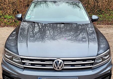 VW Tiguan Volkswagen 1.4 TSI DSG 4MOTION Highline R-Line AHK