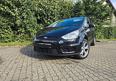 Ford S-Max 2,0 Titanium Titanium