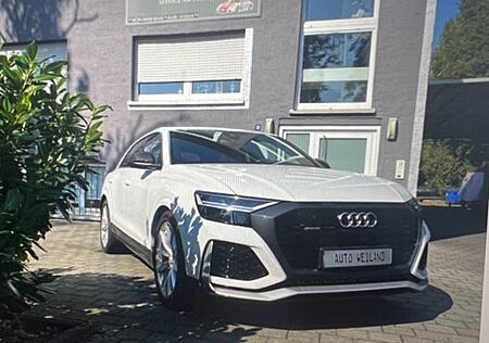 Audi RS Q8 RSQ8 TFSI quattro tiptronic