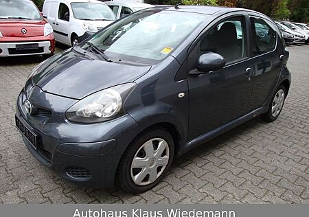 Toyota Aygo (X) Aygo (X) 1,0 Cool - 2.Hd./orig. 194 TKM