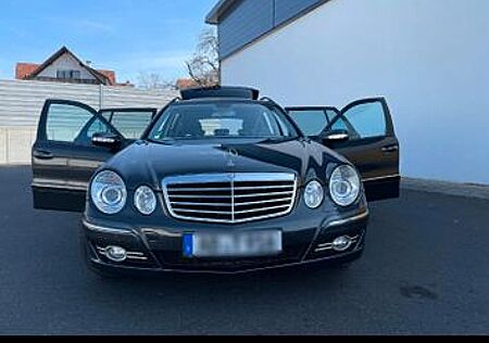 Mercedes-Benz E 200 KOMPRESSOR AVANTGARDE Avantgarde