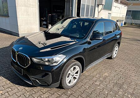BMW X1 gebraucht kaufen BMW X1 2.0d Advantage EAC Pano Navi T-Leder LED