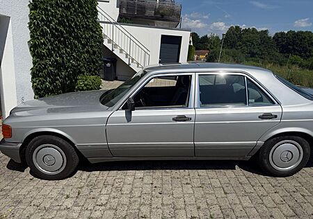 Mercedes-Benz 420 W126 SE silber, wenig KM