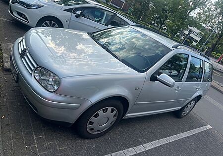 VW Golf Volkswagen 1.6 Trendline Variant KOMBI