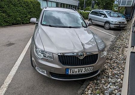 Skoda Superb 3.6 V6 DSG 4x4 Combi !!!Steuerkette Neu!!