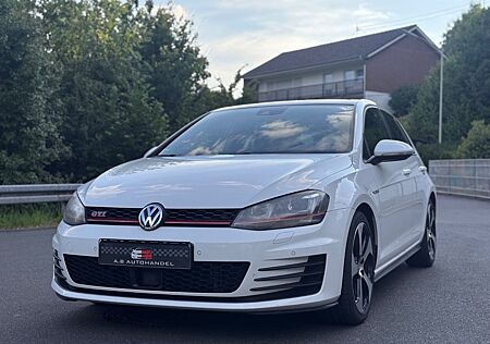 VW Golf Volkswagen VII Lim. GTI Performance/PANO/DYNAUD/ACC