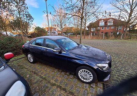 Mercedes-Benz C 220 CDI BLUETEC Autom.