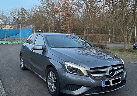 Mercedes-Benz A 200 CDI 4MATIC Urban DCT Urban