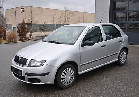 Skoda Fabia Classic 1.2i Radio CD 8fach HU Neu