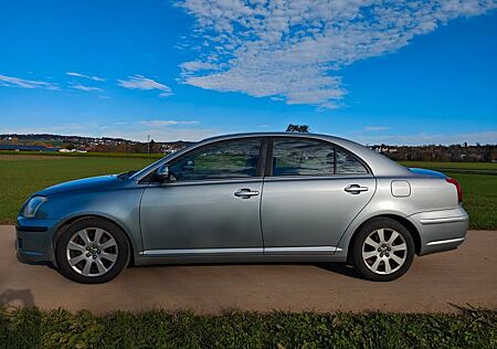 Toyota Avensis Executive 1.8-l-VVT-i Automatik Exec...