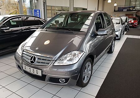 Mercedes-Benz A 180 AVANTGARDE PTS SHZ TEILLEDER KLIMA