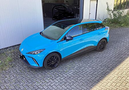 MG MG4 EV 64 kWh Luxury Luxury