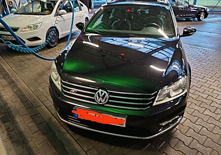 VW Passat Variant Volkswagen 2.0 TSI R-Line Variant R-Line