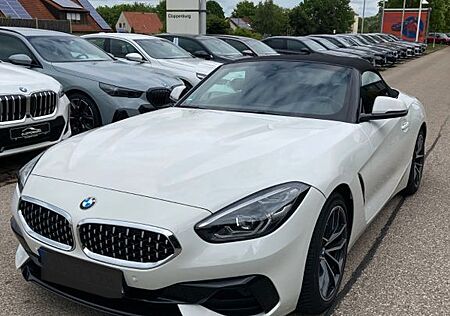 BMW Z4 sDrive20i Sport Line Garantie Service ink