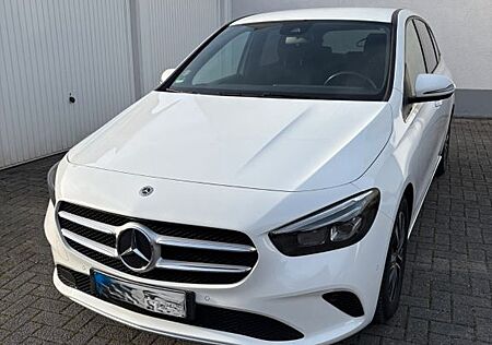 Mercedes-Benz B 180 Garantie - Style-2.0d-LED-Automatik-sehr sparsam