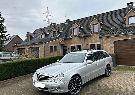 Mercedes-Benz E 320 CDI avangarde 4MATIC Sport Paket