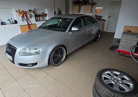 Audi A6 3.2 FSI tiptronic quattro -