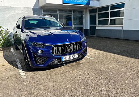 Maserati Levante 3.0 V6 430HP Modena S Auto 4WD Modena S