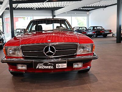Mercedes-Benz SL 560