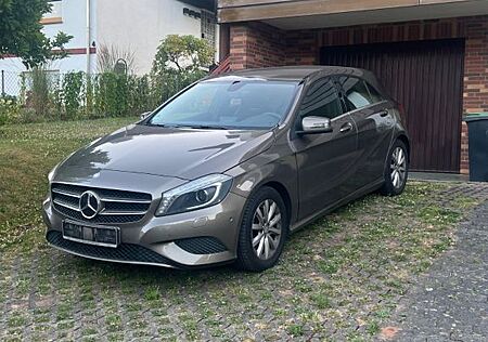 Mercedes-Benz A 200 Style Style