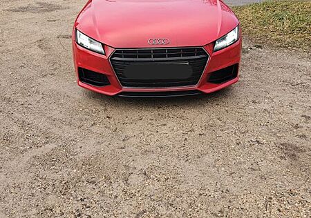 Audi TT Coupe 2.0 TFSI S tronic quattro -