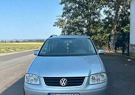 VW Touran Volkswagen 2.0 TDI