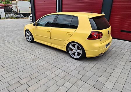 VW Golf Volkswagen V Pirelli Edition (ED30)