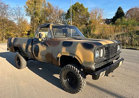 Dodge RAM W200 Army Truck Allrad mit TÜV und H. neu