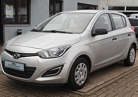 Hyundai i20 FIFA World Cup Edition*Service Neu*1.Hand*