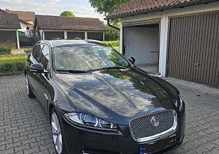 Jaguar XF 3.0 L V6 Diesel S Sportbrake -Tüv neu