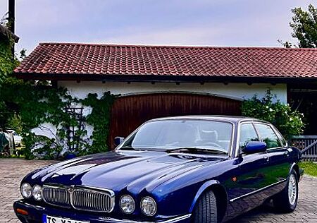 Jaguar XJ8 4.0 Sovereign