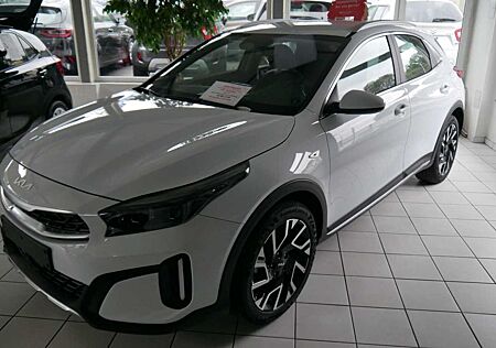 Kia XCeed 1.5 T-GDI OPF DCT7 VISION Komfort Navi