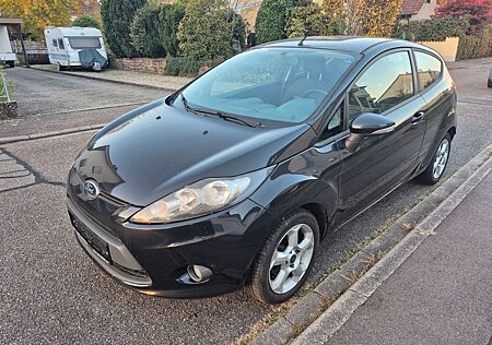 Ford Fiesta gebraucht kaufen Ford Fiesta 1,25/Klima/2. Hand/In Top Zustand