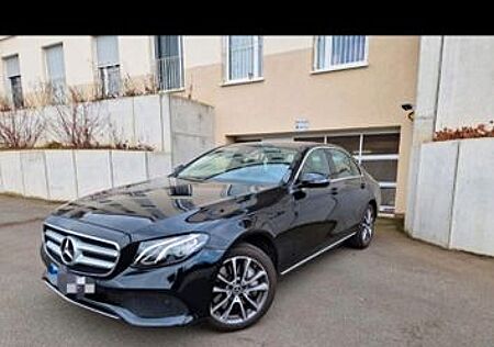 Mercedes-Benz E 400 4MATIC AVANTGARDE Autom. AVANTGARDE