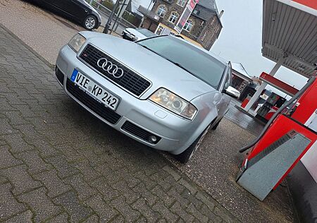 Audi S6 4.2 Avant quattro -