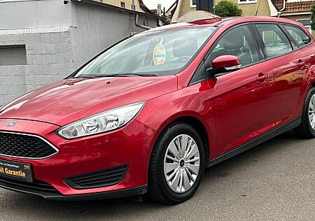 Ford Focus TURNIER*GARANTIE*S/W REIFEN*KLIMA*TÜV NEU*